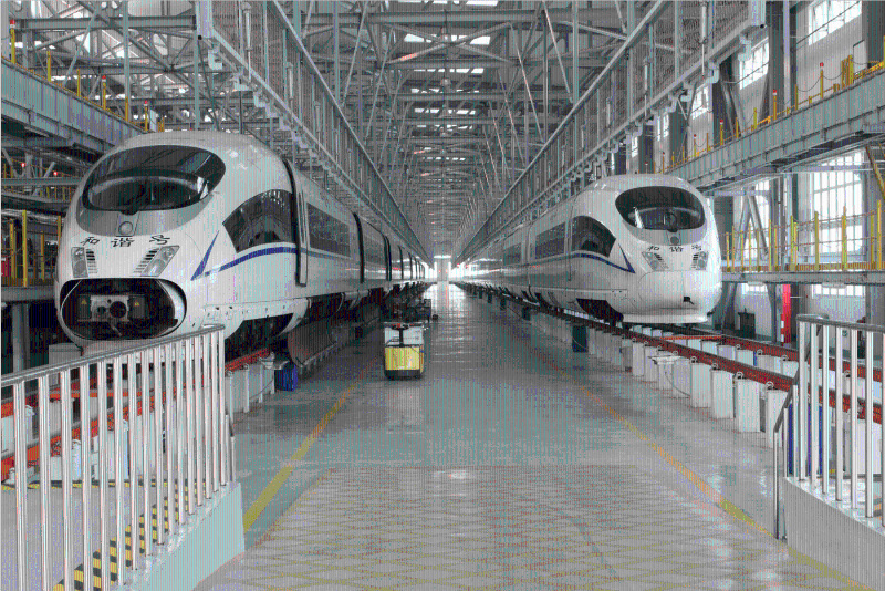 广州动车基地作业平台轨道桥