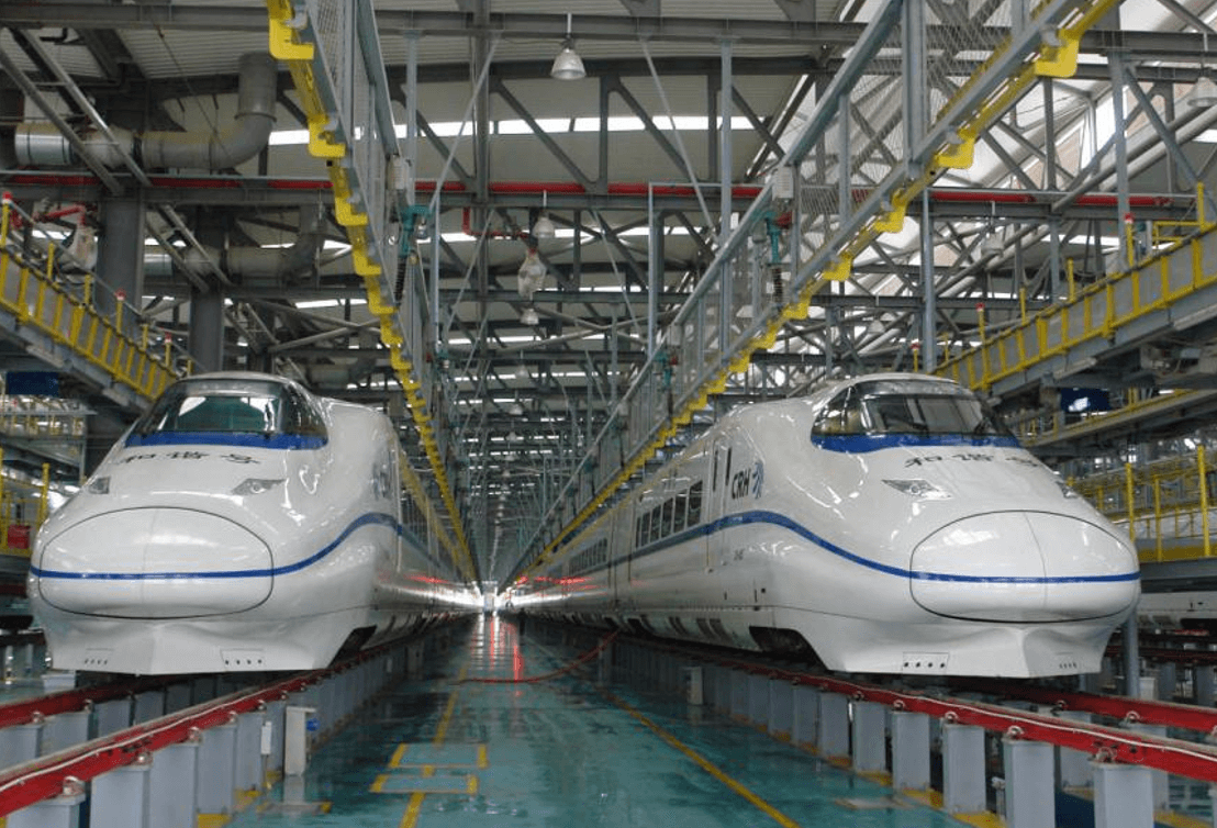 3武汉动车基地作业平台轨道桥